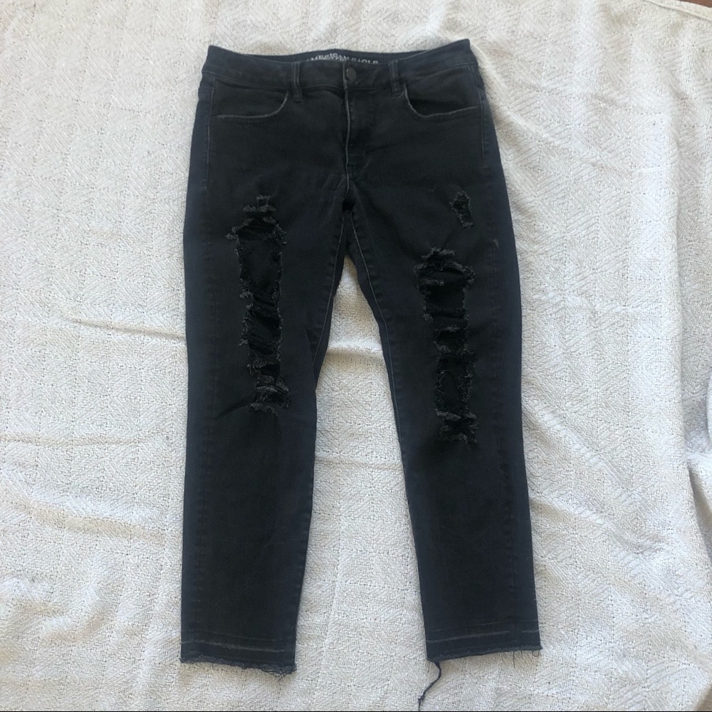American Eagle Distressed Crop Jeans